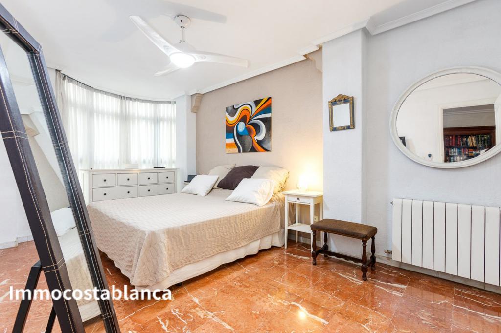 Квартира в Аликанте, 140 м², 350 000 €, фото 2, объявление 11672816