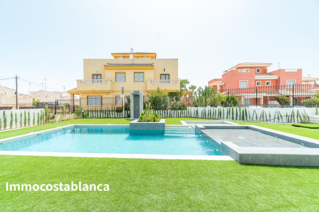 Коттедж в Торревьехе, 74 м², 340 000 €, фото 4, объявление 69017216