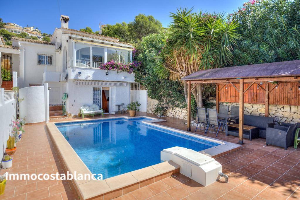 Коттедж в Морайре, 144 м², 475 000 €, фото 1, объявление 30972416