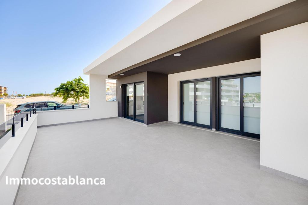 Квартира в Сан-Мигель-де-Салинасе, 70 м², 244 000 €, фото 1, объявление 45407536