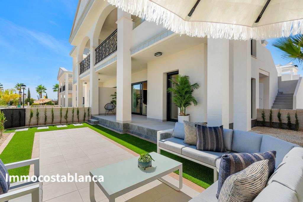 Коттедж в Сьюдад-Кесада, 86 м², 326 000 €, фото 6, объявление 63959536