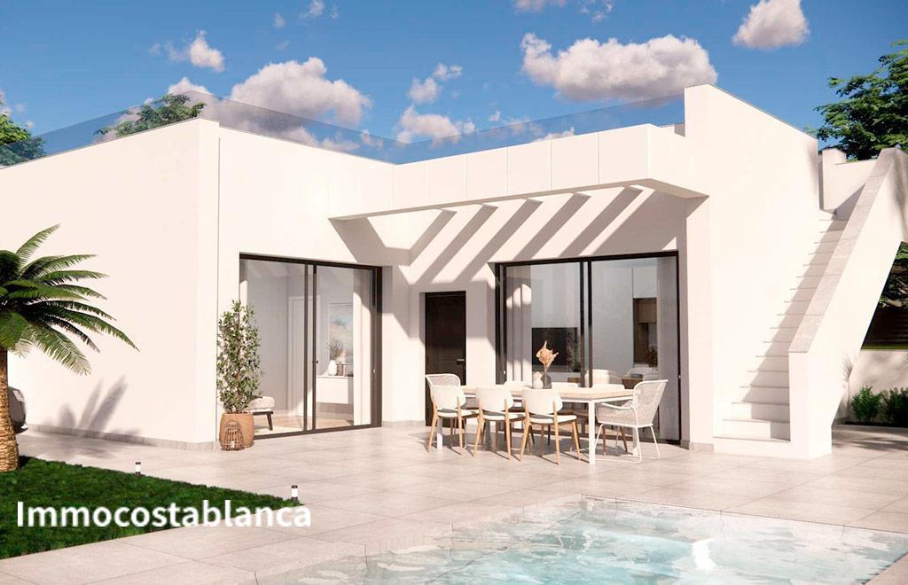 Вилла в Рохалесе, 98 м², 529 000 €, фото 1, объявление 47602816