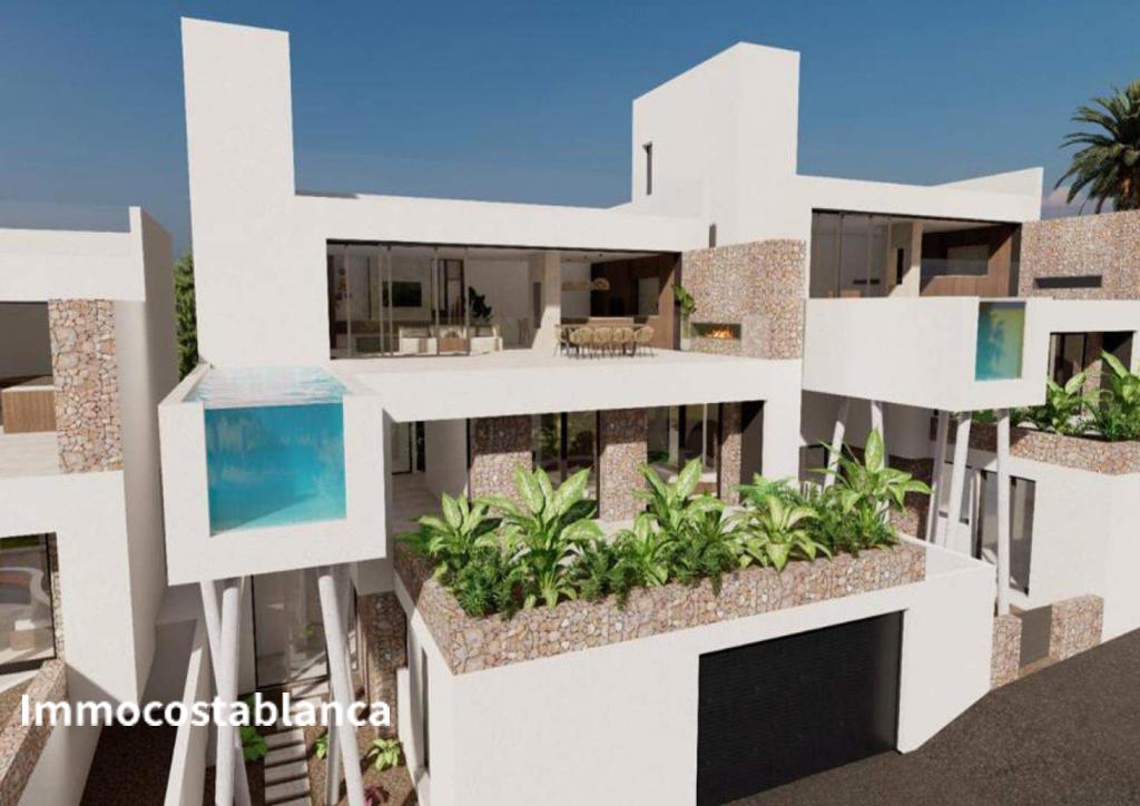 Вилла в Рохалесе, 256 м², 995 000 €, фото 1, объявление 65681136