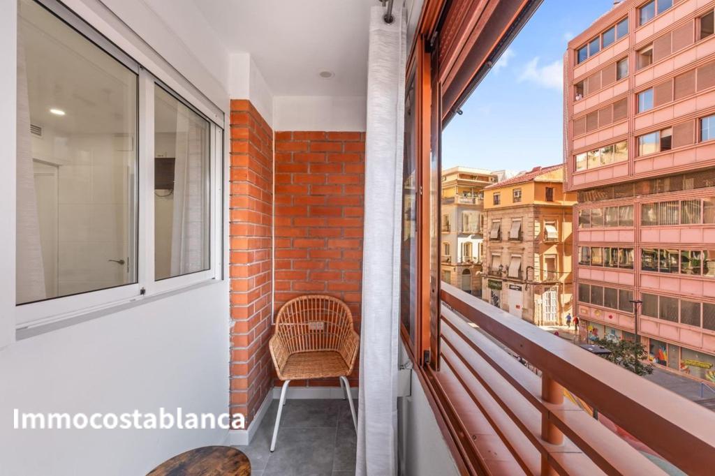 Квартира в Аликанте, 84 м², 339 000 €, фото 1, объявление 73610016