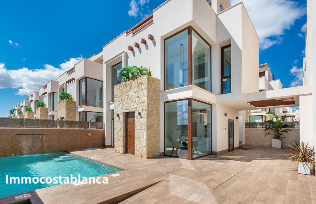 Вилла в Лос-Монтесиносе, 191 м², 780 000 €, фото 1, объявление 39347616