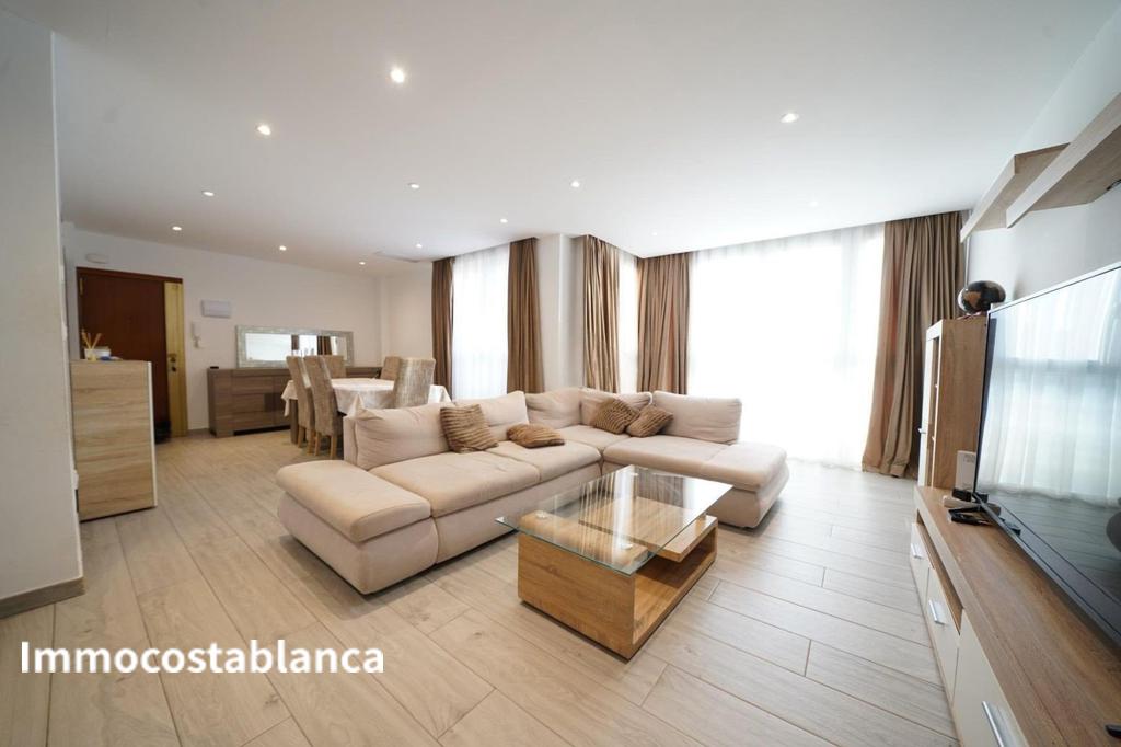 Квартира в Аликанте, 130 м², 300 000 €, фото 1, объявление 33610016