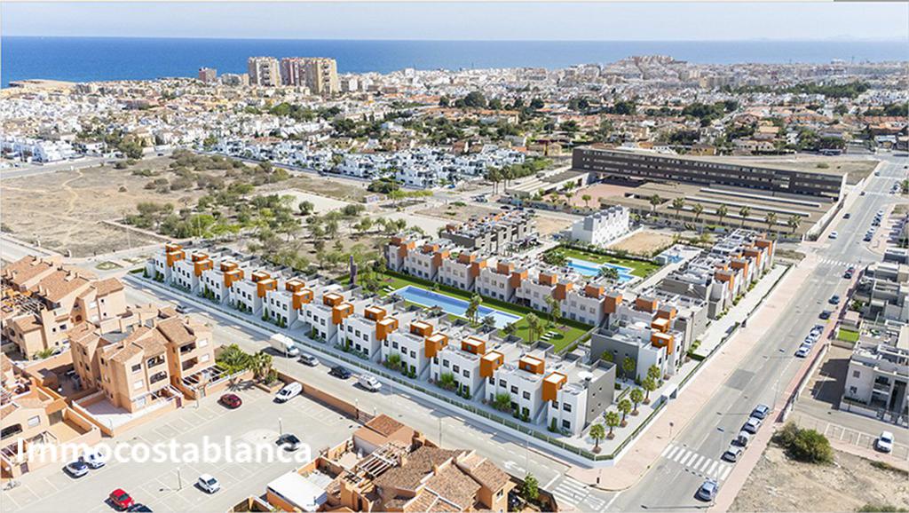 Квартира в Торревьехе, 139 м², 275 000 €, фото 2, объявление 75495536
