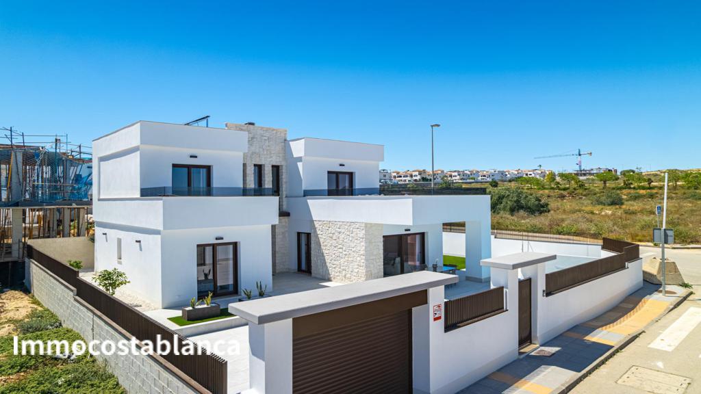 Вилла в Ориуэла Коста, 169 м², 649 000 €, фото 1, объявление 27130816