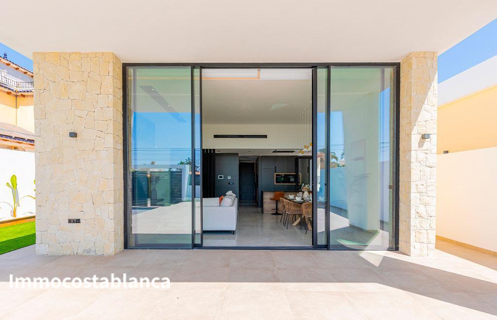 Вилла в Торревьехе, 120 м², 725 000 €, фото 2, объявление 47866816