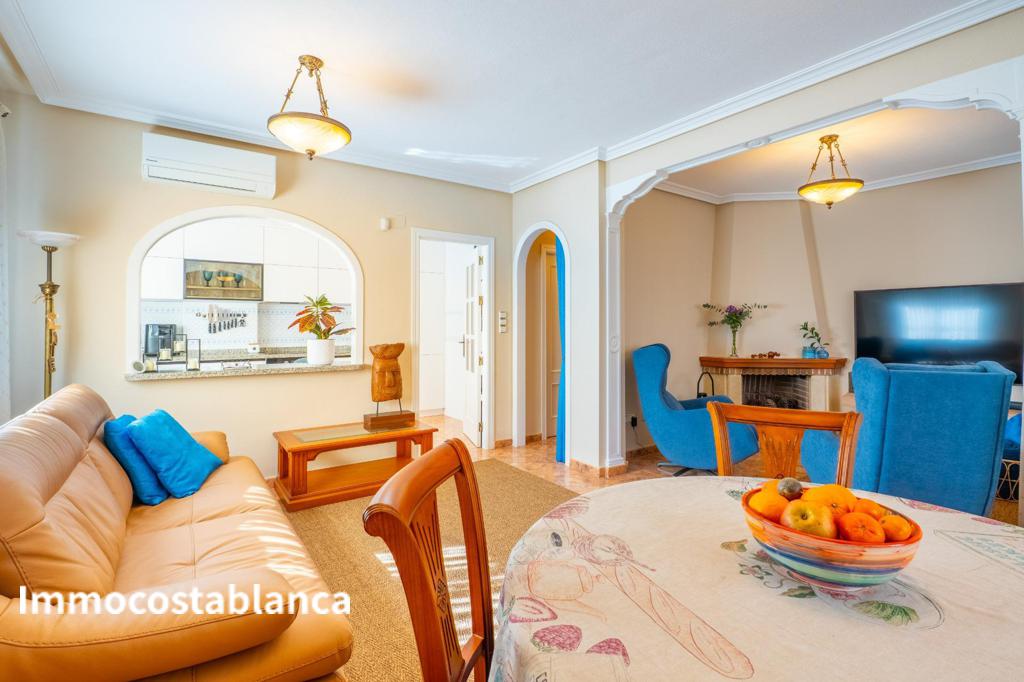 Квартира в Ориуэла Коста, 95 м², 244 000 €, фото 1, объявление 77417216