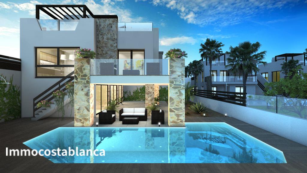 Вилла в Сьюдад-Кесада, 302 м², 852 000 €, фото 1, объявление 50242016