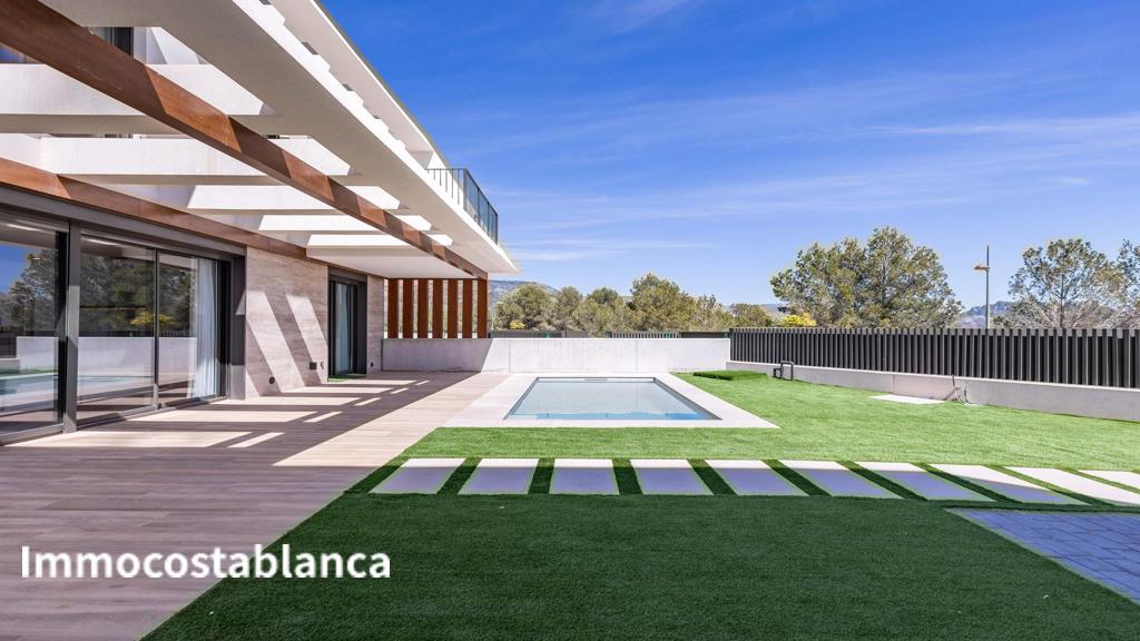 Вилла в Полопе, 95 м², 599 000 €, фото 1, объявление 10467616