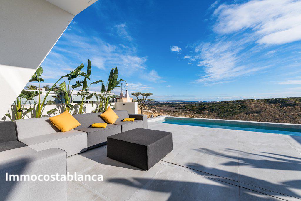 4-комн. вилла в Сьюдад-Кесада, 250 м², 875 000 €, фото 1, объявление 3010248
