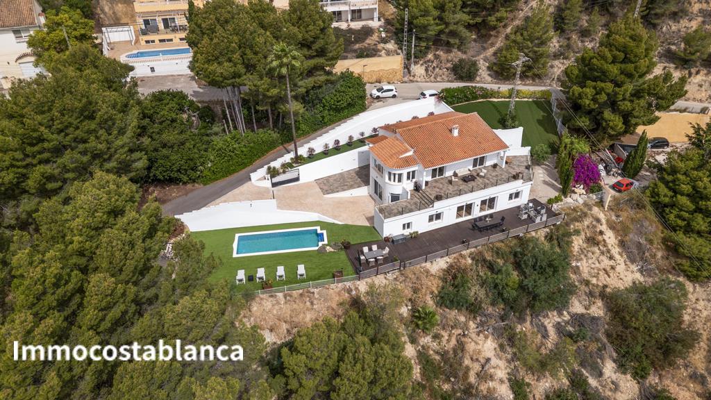 Вилла в Кальпе, 452 м², 899 000 €, фото 2, объявление 10402816