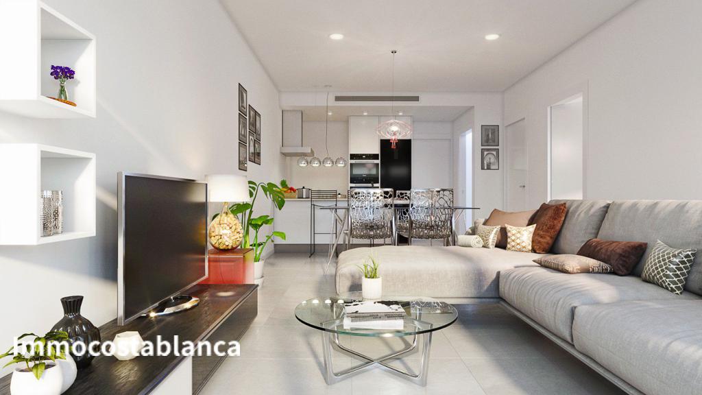 Квартира в Пилар-де-ла-Орададе, 137 м², 350 000 €, фото 1, объявление 12215536