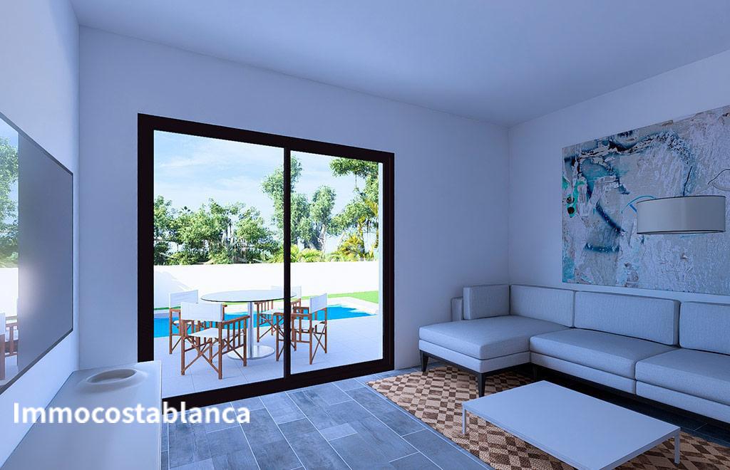 Вилла в Дайя-Нуэве, 130 м², 389 000 €, фото 2, объявление 57995616