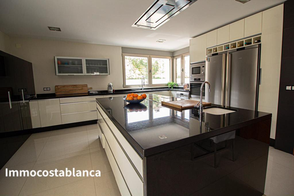 Вилла в Эль Альбире, 1030 м², 2 100 000 €, фото 1, объявление 28359536