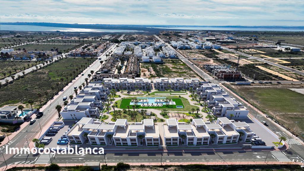 Квартира в Рохалесе, 106 м², 364 000 €, фото 1, объявление 57139616