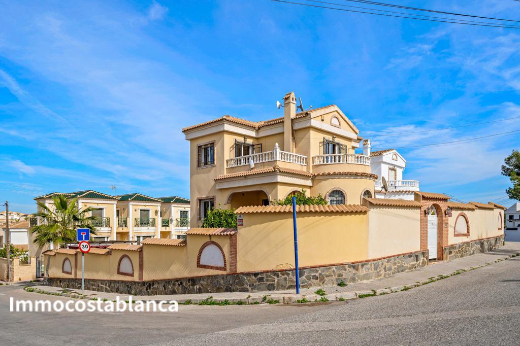 Вилла в Ориуэла Коста, 130 м², 369 000 €, фото 1, объявление 35817216