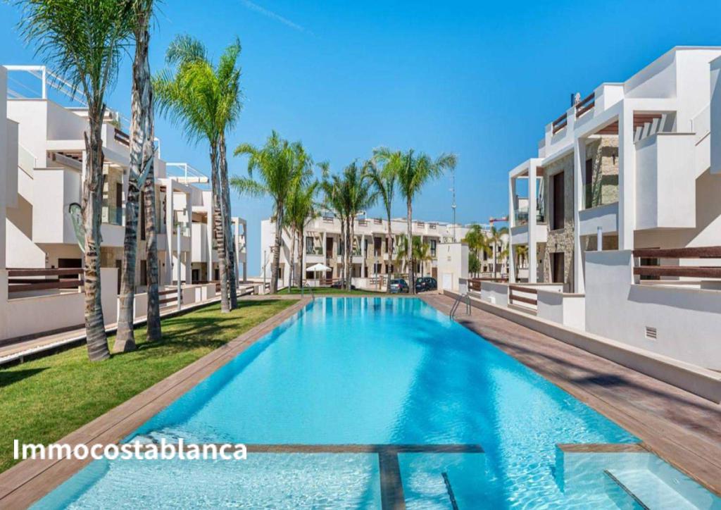 Квартира в Торревьехе, 67 м², 285 000 €, фото 1, объявление 75777216