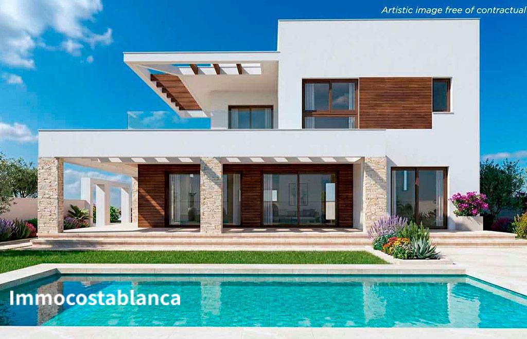 Вилла в Рохалесе, 182 м², 928 000 €, фото 1, объявление 26515616