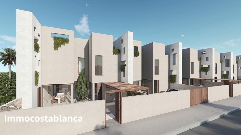 Вилла в Сьюдад-Кесада, 157 м², 399 000 €, фото 1, объявление 17167536