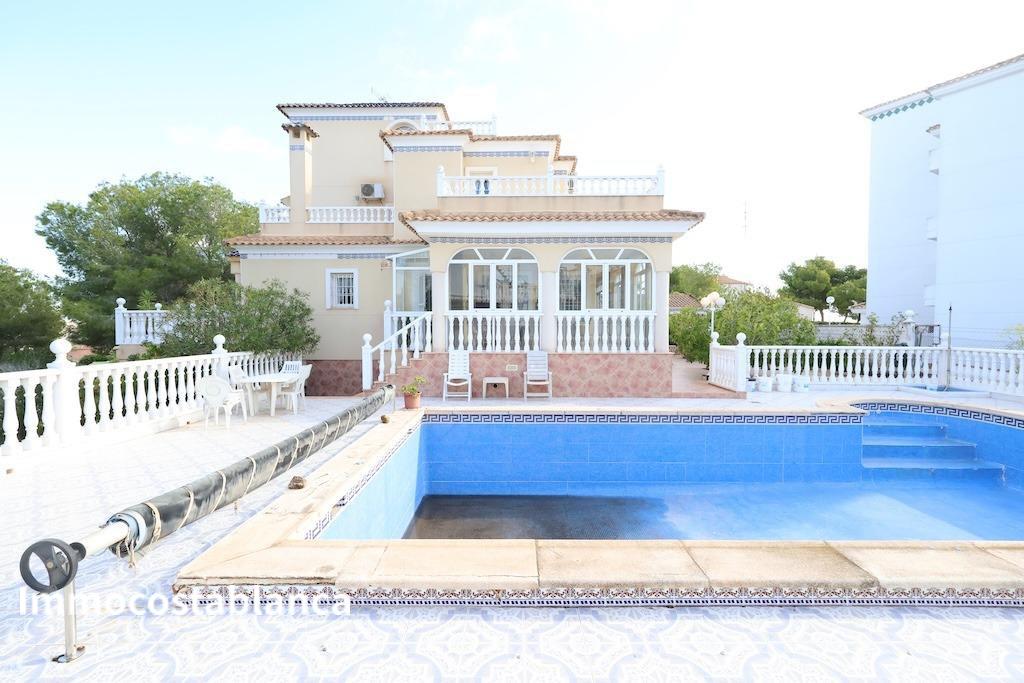 Вилла в Ориуэла Коста, 308 м², 850 000 €, фото 1, объявление 12697216