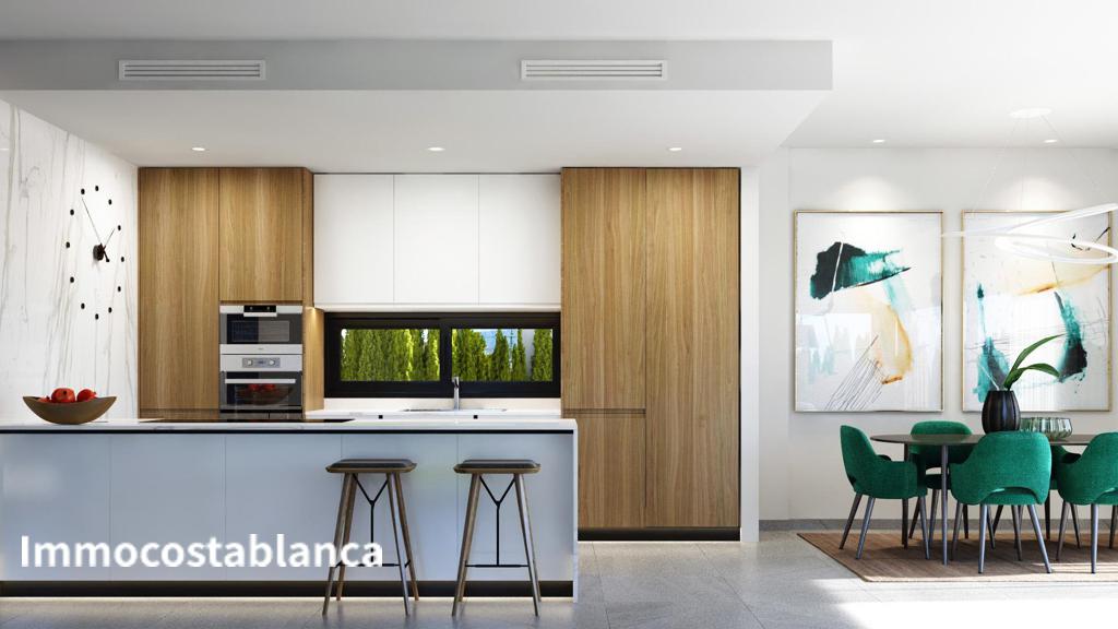 Вилла в Сан-Мигель-де-Салинасе, 237 м², 649 000 €, фото 1, объявление 1967536