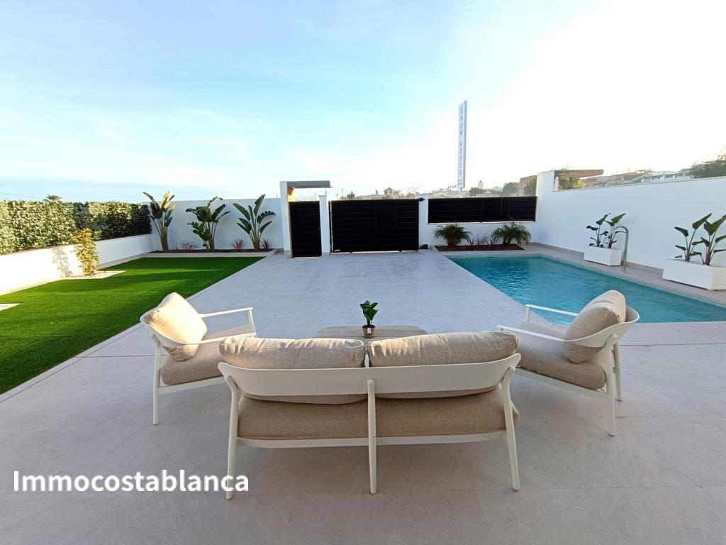 Вилла в Сьюдад-Кесада, 138 м², 449 000 €, фото 2, объявление 7567536