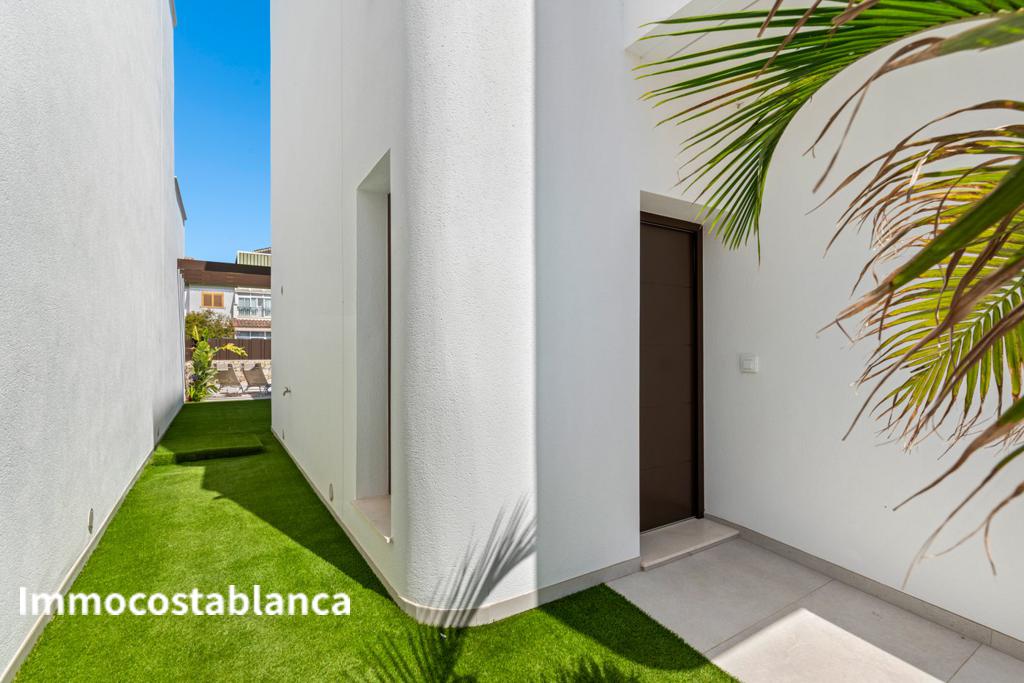Вилла в Пилар-де-ла-Орададе, 264 м², 540 000 €, фото 4, объявление 63343536