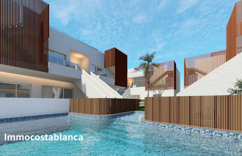 Квартира в Пилар-де-ла-Орададе, 89 м², 290 000 €, фото 1, объявление 44619536