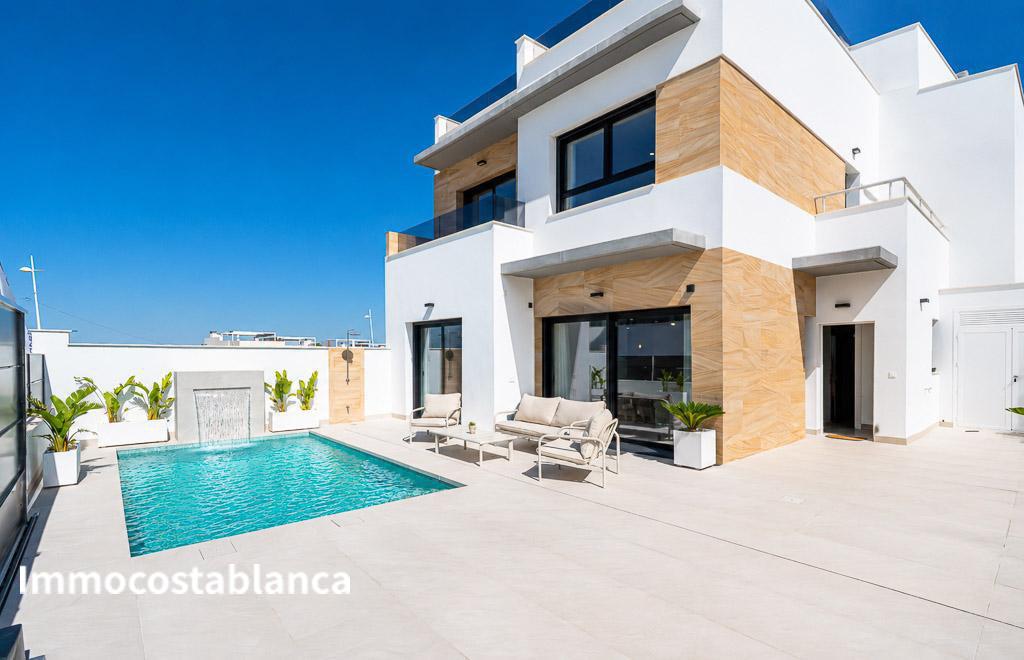 Вилла в Бенихофаре, 218 м², 559 000 €, фото 1, объявление 4105136