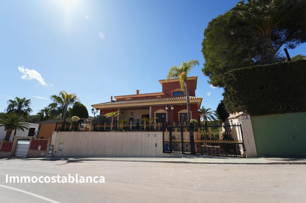 Вилла в Ориуэла Коста, 734 м², 1 500 000 €, фото 1, объявление 43817216