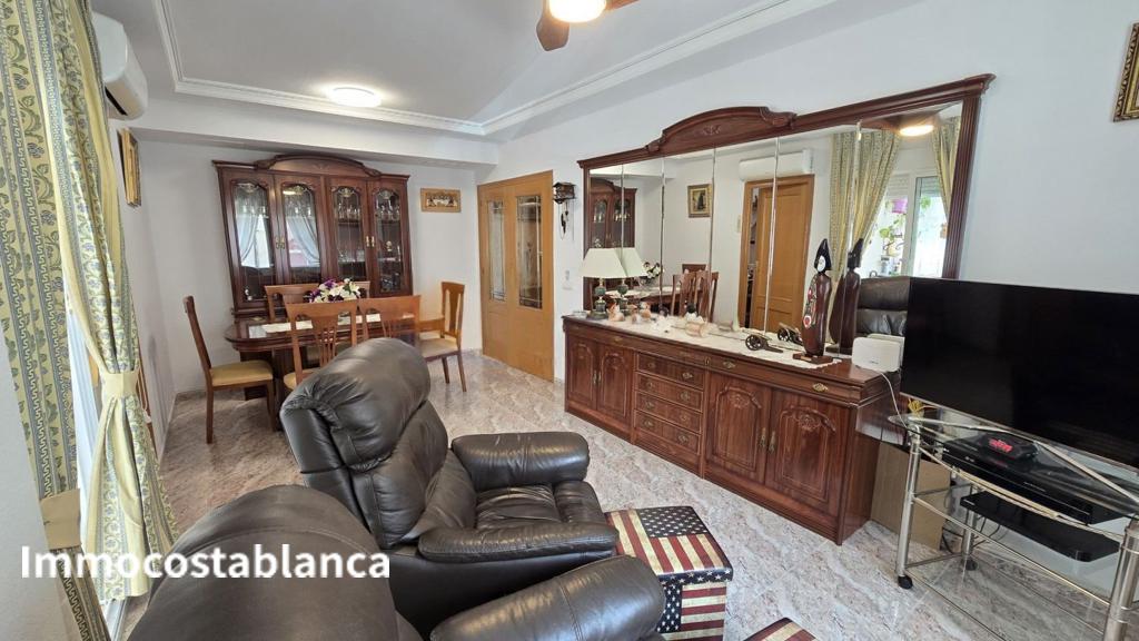 Квартира в Торревьехе, 112 м², 180 000 €, фото 2, объявление 33050016