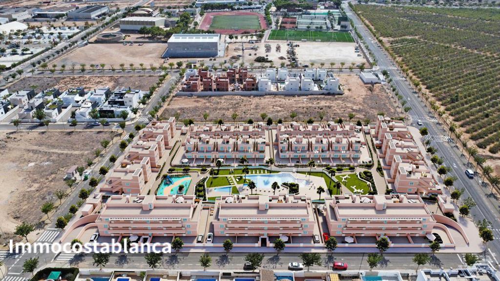 Квартира в Пилар-де-ла-Орададе, 81 м², 300 000 €, фото 5, объявление 9487536