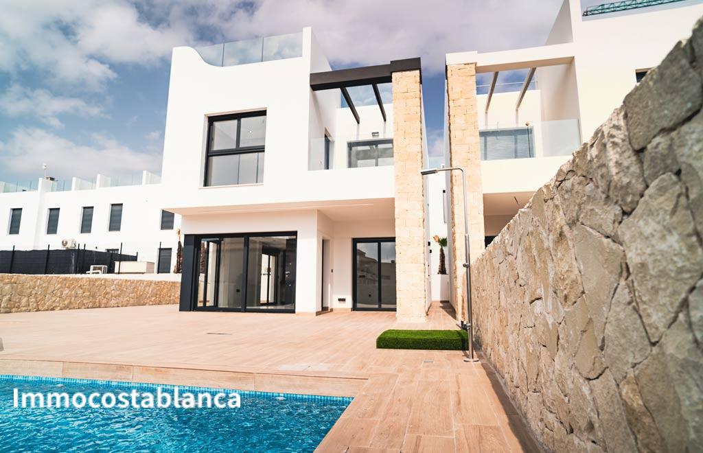 Вилла в Пунта-Прима, 121 м², 700 000 €, фото 4, объявление 65572336