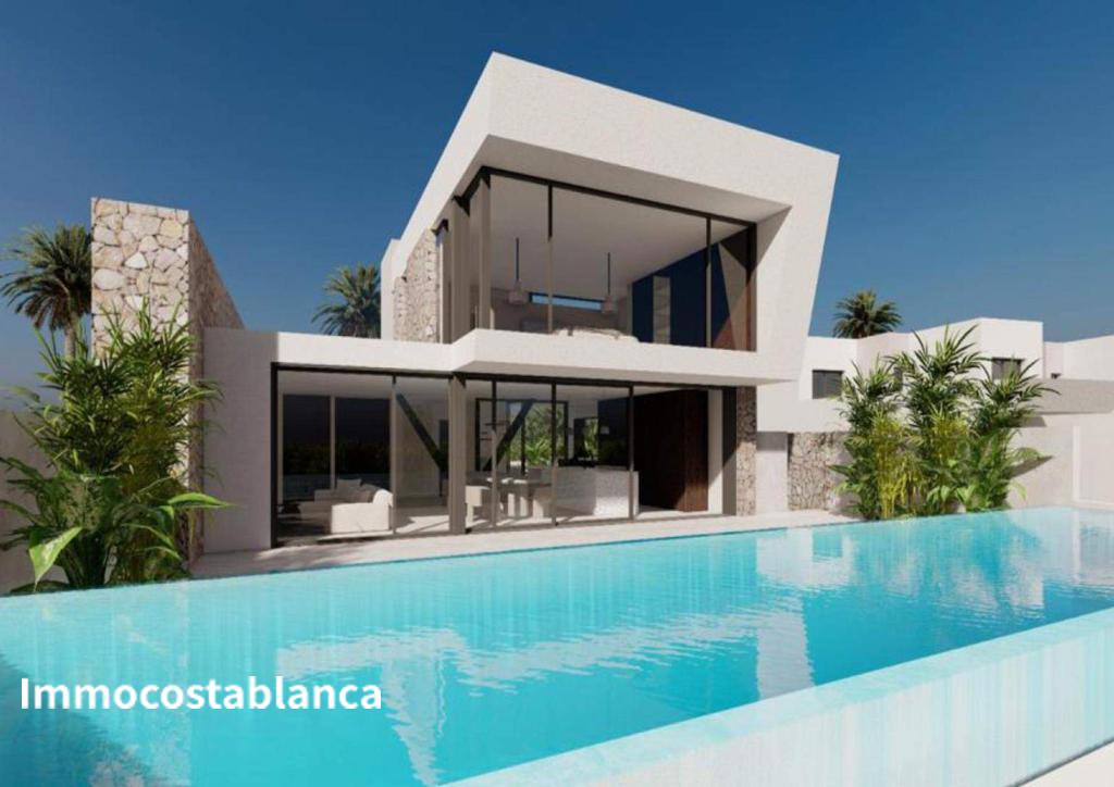 Вилла в Рохалесе, 345 м², 1 450 000 €, фото 1, объявление 17265136