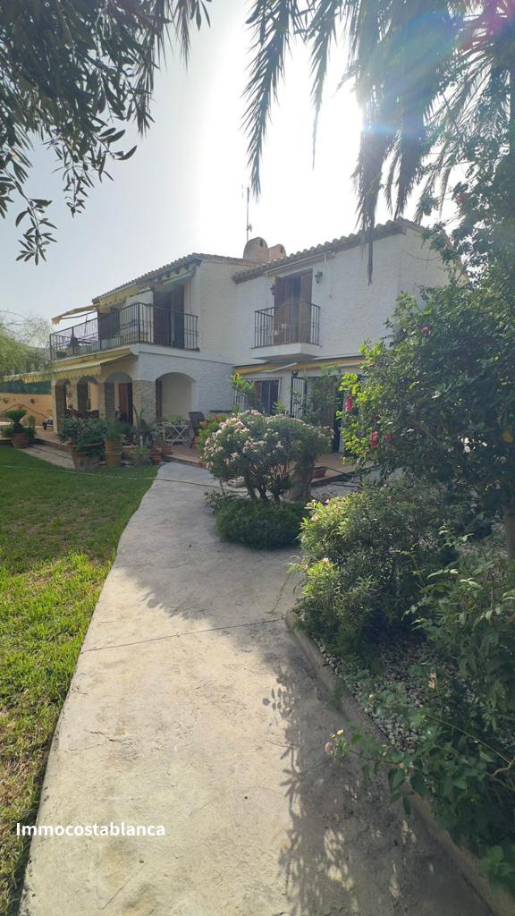 Вилла в Ориуэла Коста, 360 м², 735 000 €, фото 1, объявление 73497216