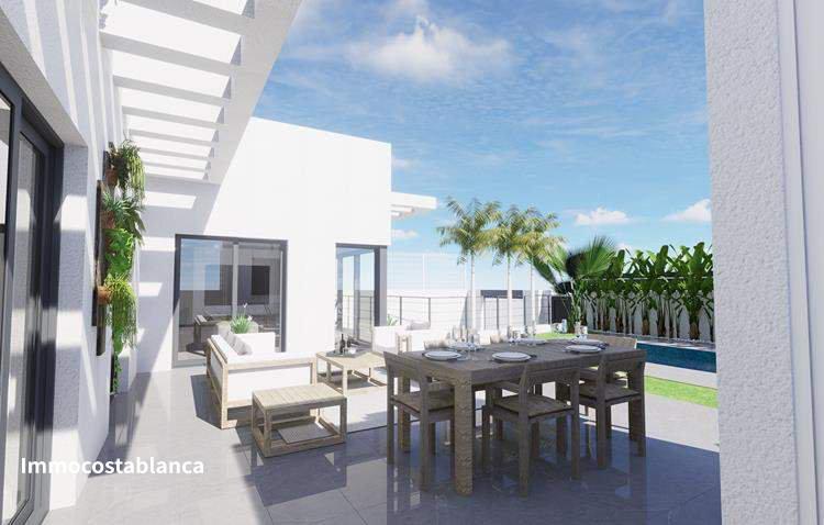 Вилла в Полопе, 595 000 €, фото 2, объявление 43852336