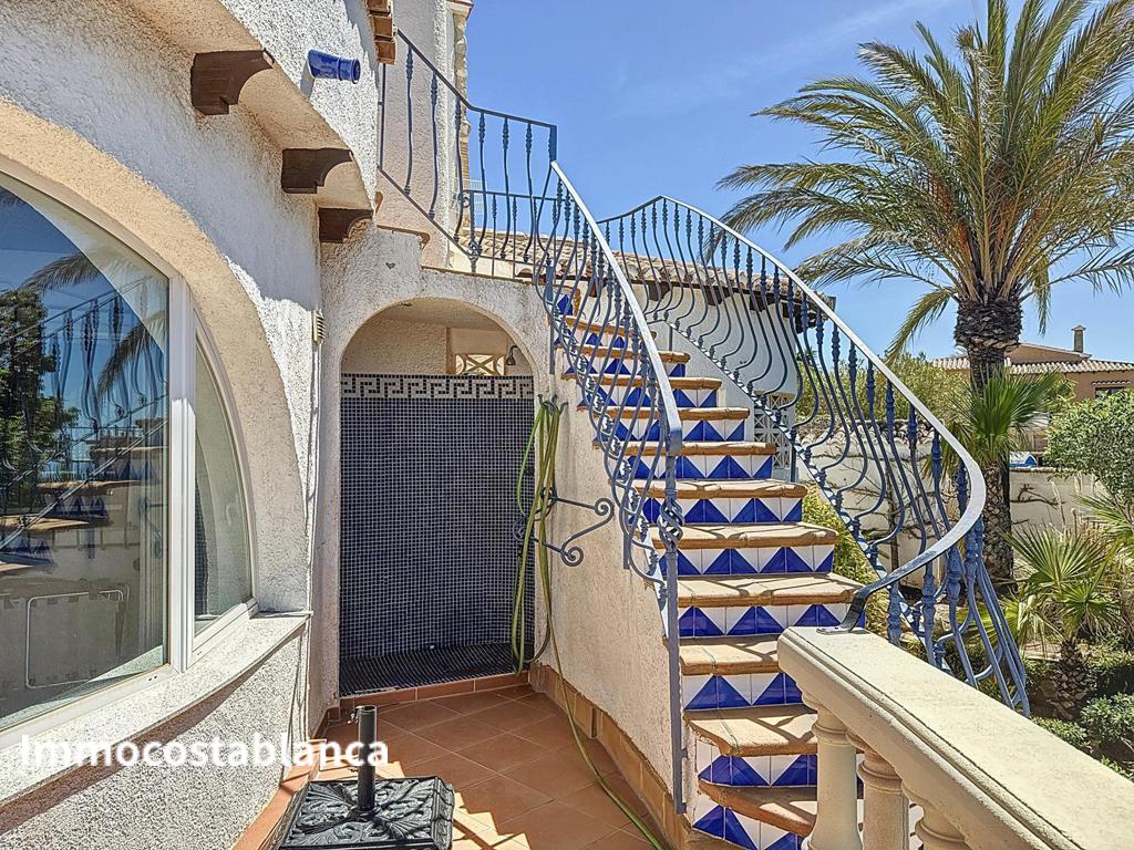 Коттедж в Бенитачеле, 301 м², 850 000 €, фото 1, объявление 51725936