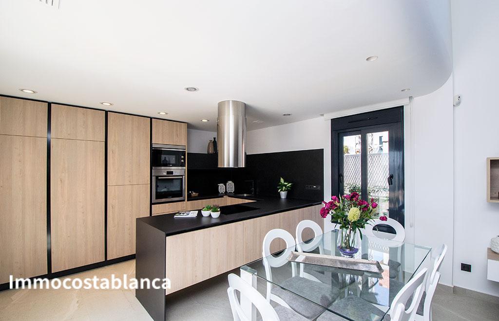 Вилла в Рохалесе, 115 м², 770 000 €, фото 4, объявление 63602816