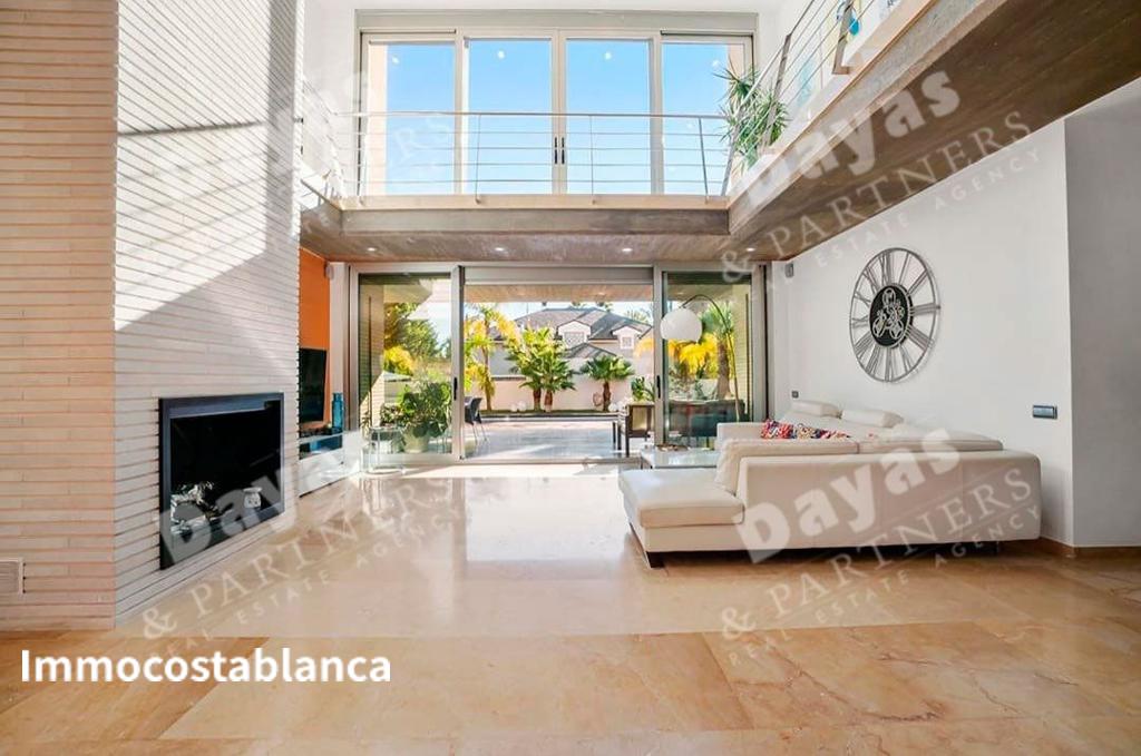 Вилла в Деэса де Кампоамор, 300 м², 1 000 000 €, фото 8, объявление 15806496