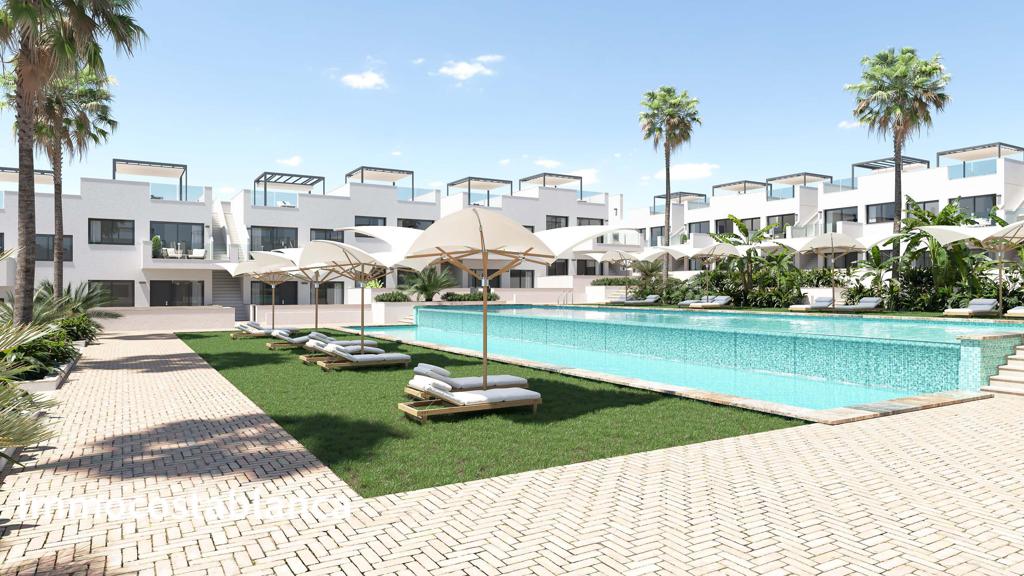 Коттедж в Торревьехе, 160 м², 300 000 €, фото 1, объявление 1015536