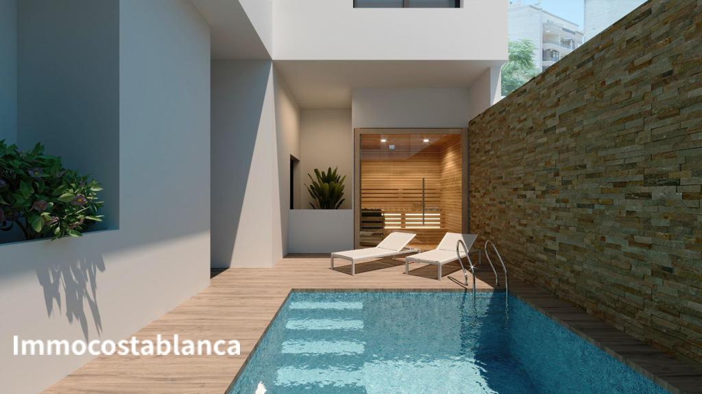 Квартира в Торревьехе, 91 м², 290 000 €, фото 2, объявление 73431536