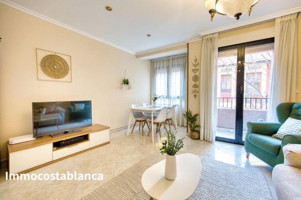 Квартира в Аликанте, 132 м², 296 000 €, фото 1, объявление 65610016