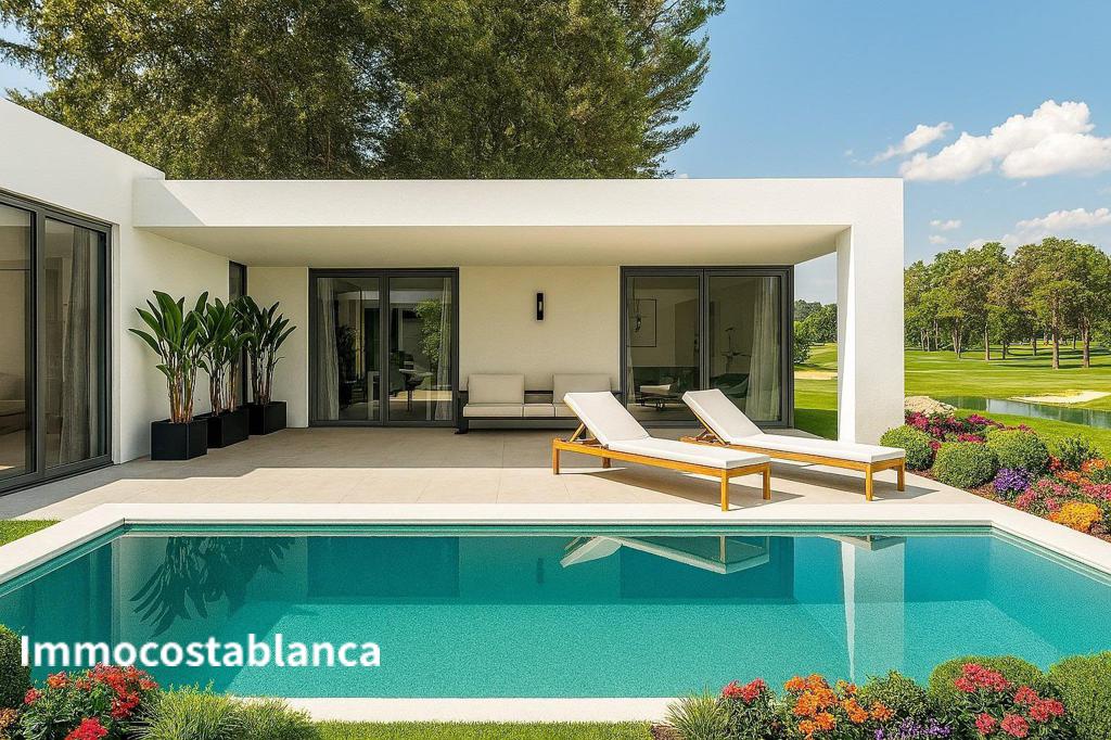 Вилла в Ондон-де-лас-Ньевес, 129 м², 366 000 €, фото 1, объявление 76482016