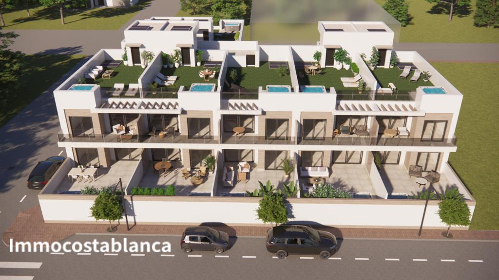 Квартира в Рохалесе, 156 м², 300 000 €, фото 1, объявление 34018816