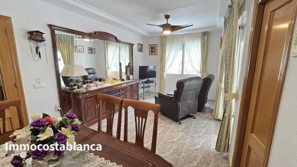 Квартира в Торревьехе, 112 м², 180 000 €, фото 1, объявление 33050016