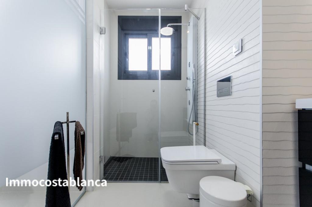 Вилла в Сан-Мигель-де-Салинасе, 135 м², 630 000 €, фото 1, объявление 15159536