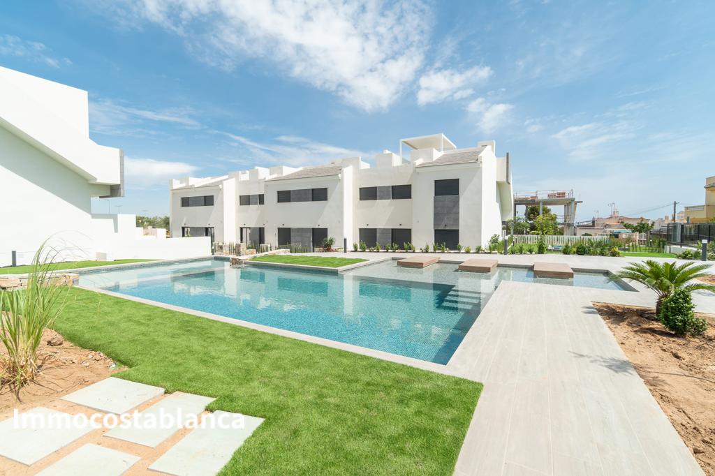 Коттедж в Торревьехе, 74 м², 340 000 €, фото 1, объявление 69017216